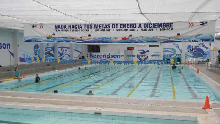 Natación
