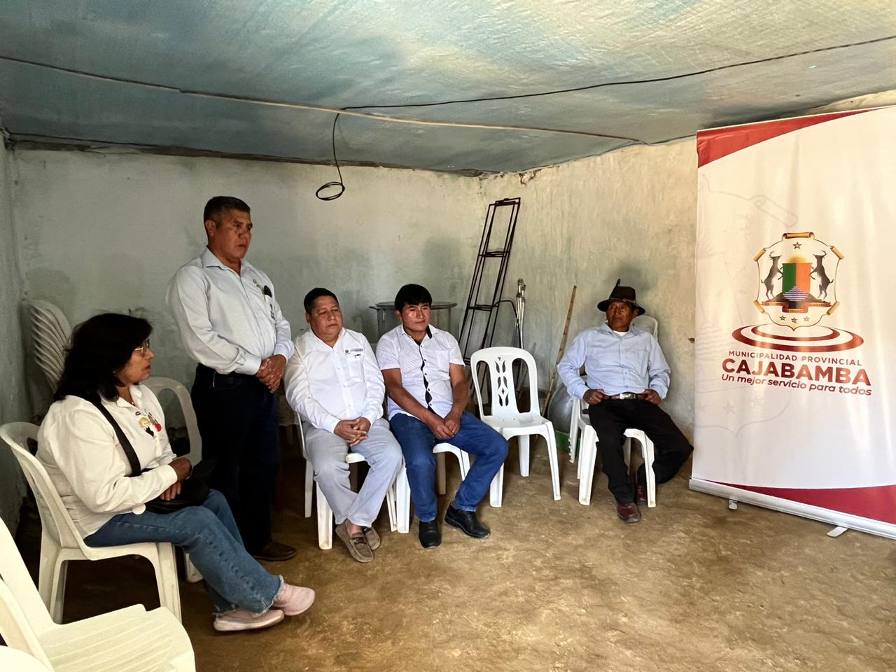 Juramentación del nuevo agente municipal de Colcabamba