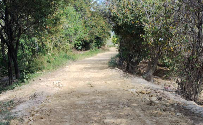 Mantenimiento de la vía carrozable en la planta de residuos sólidos