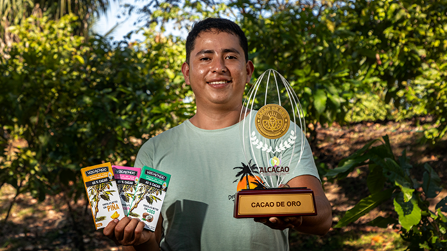 MAESTROS DEL CACAO