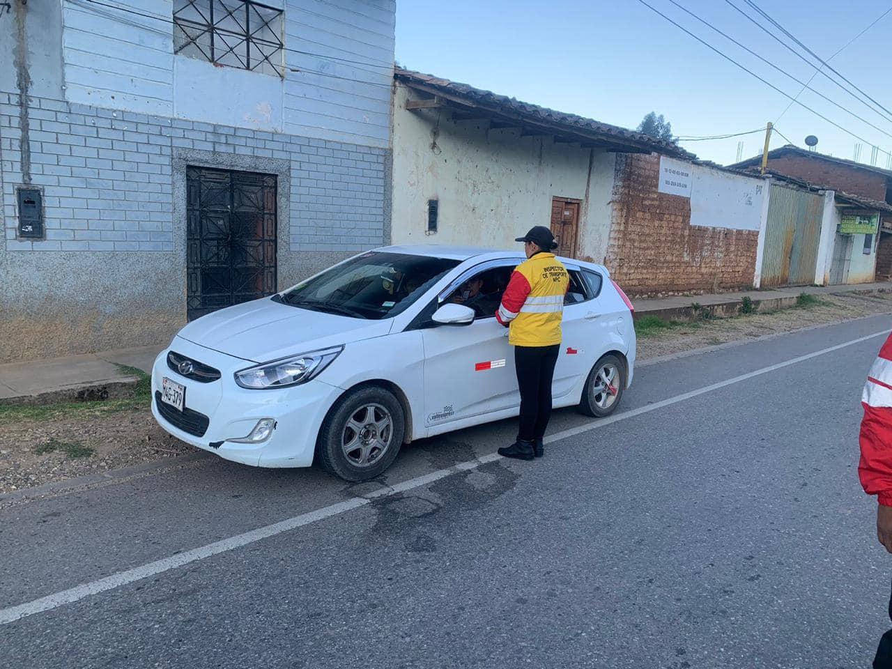 Llevó a cabo una fiscalización vehicular en la zona de Cugunday