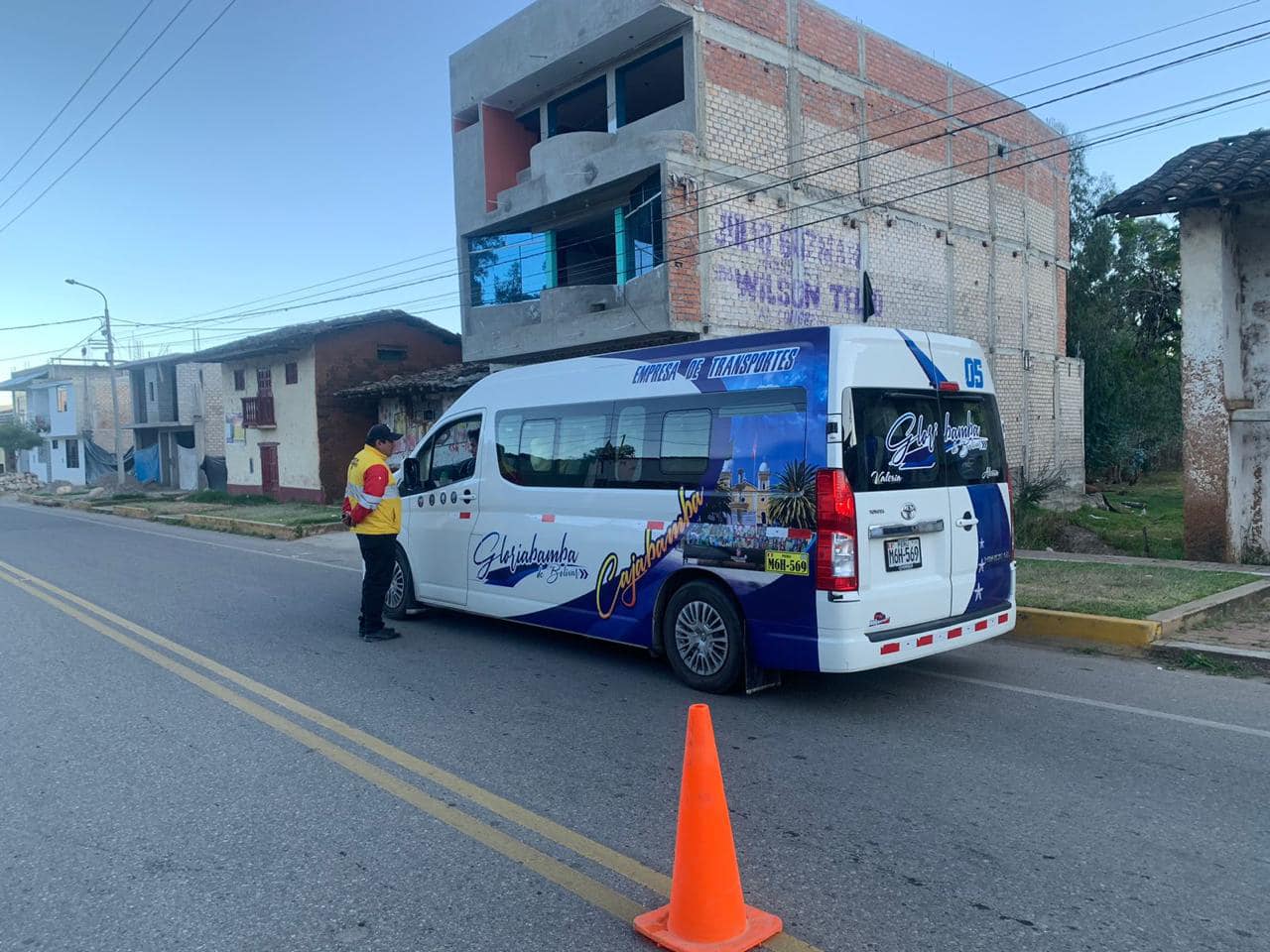 Llevó a cabo una fiscalización vehicular en la zona de Cugunday