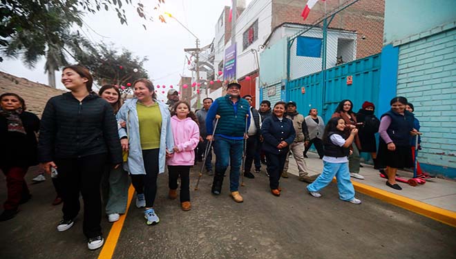 La obra fue recorrida por la autoridad y todos los presentes