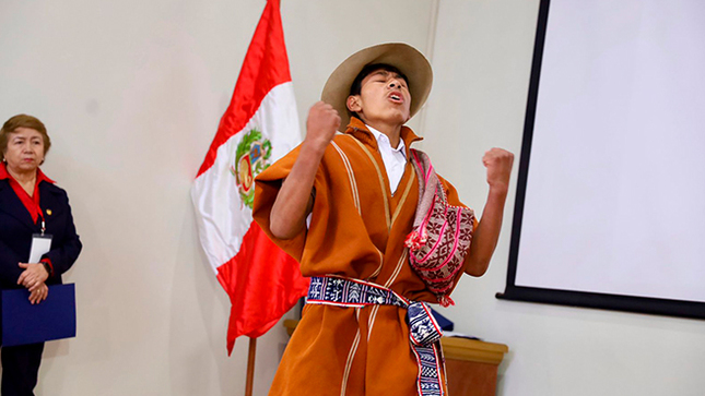 45 estudiantes demostraron su arte escénico en Concurso Regional de Declamación "Mi Perú"