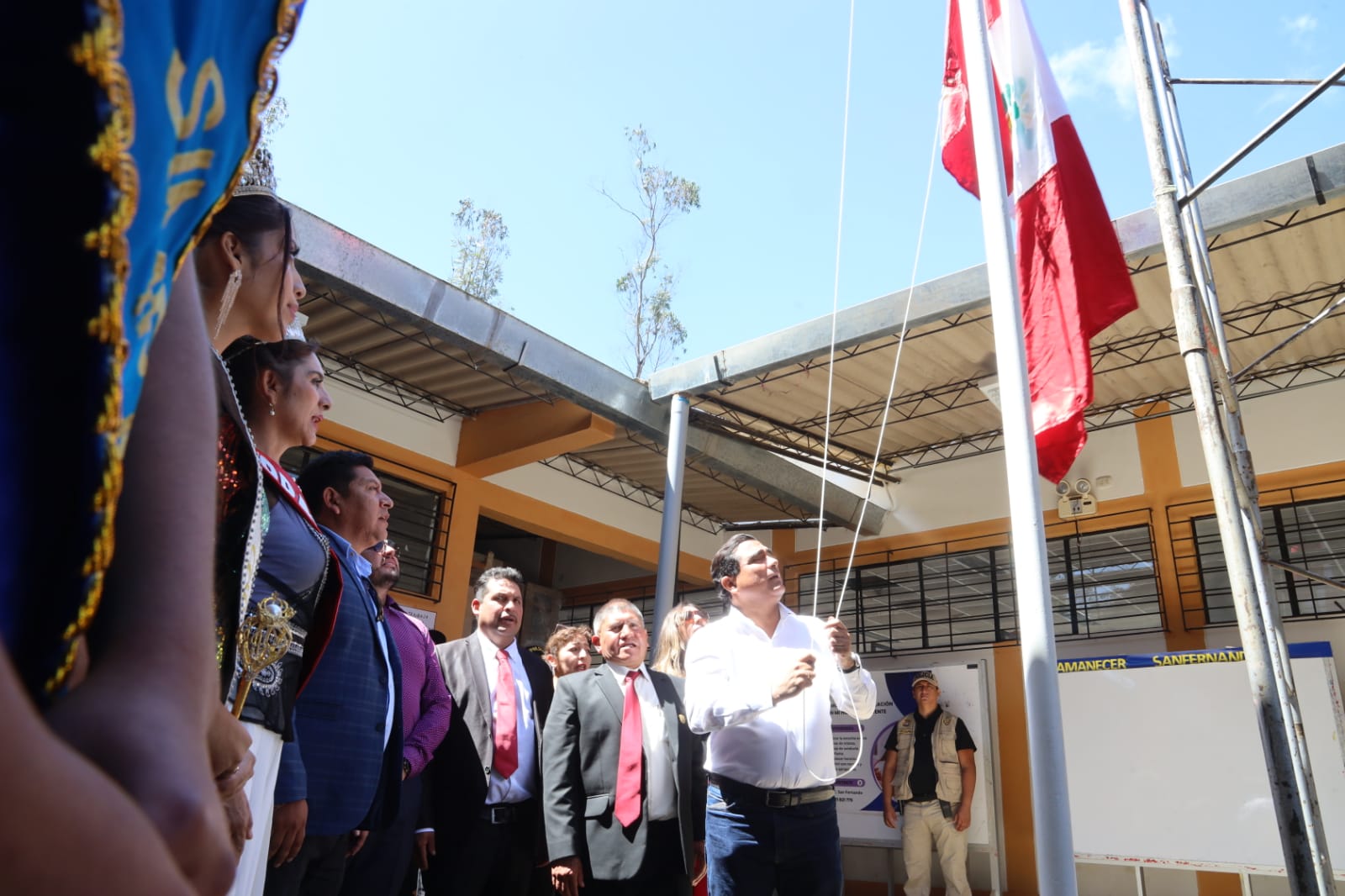 Más de 9 mil estudiantes de 139 colegios reciben mobiliario entregado por el Gobierno Regional en Morropón