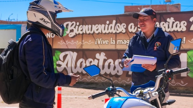 La Gerencia de Transporte emite licencias de conducir de clase B de acuerdo al formato del MTC