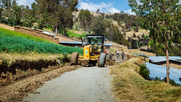 MUNICIPALIDAD DE SAN JERÓNIMO MEJORA LA ACCESIBILIDAD EN LOS SECTORES DE ÑAHUINCUCHO Y PACOBAMBA, CENTRO POBLADO DE LLIUPAPUQUIO.