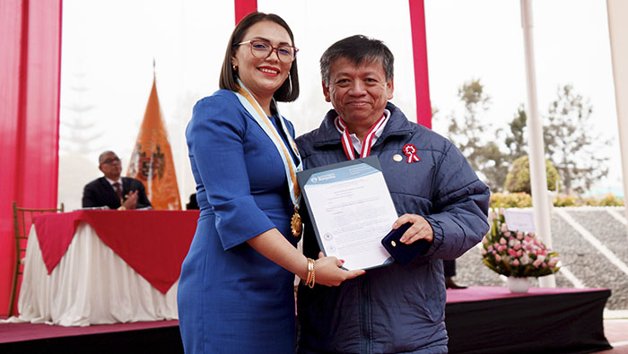 Surquillo celebra su 75° aniversario con sesión solemne.