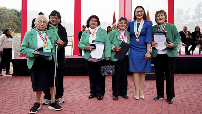 Surquillo celebra su 75° aniversario con sesión solemne.