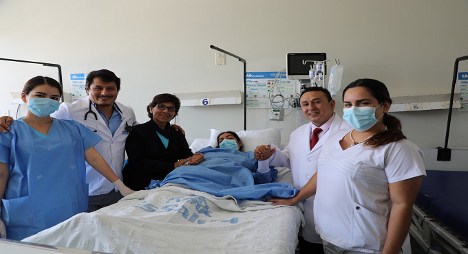 Médicos de EsSalud extraen a madre piurana el 80% de su hígado afectado con tumor maligno y le salvan la vida