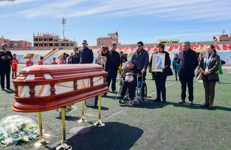 Homenaje póstumo al ex jugador, José Domingo Portugal Díaz “Garrincha”