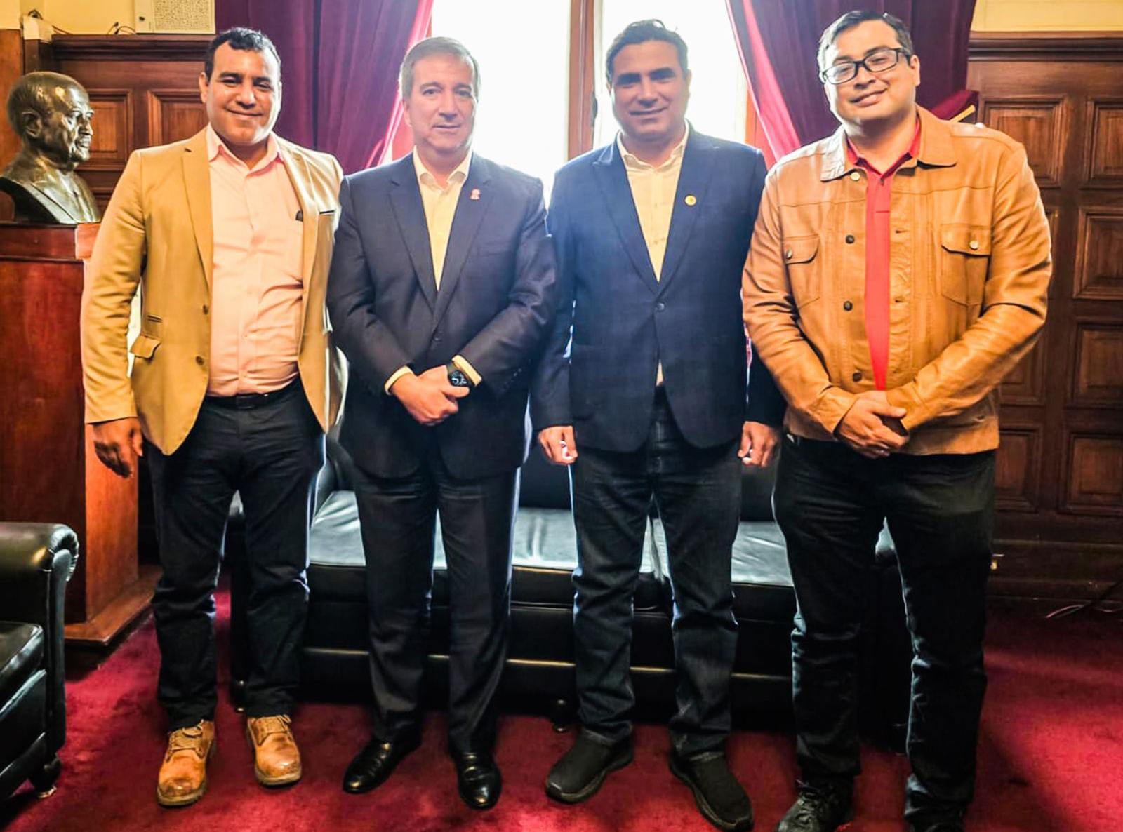 Gestión de autoridades logra que ministro de transportes se comprometa a hacer realidad el puente de Carrasquillo