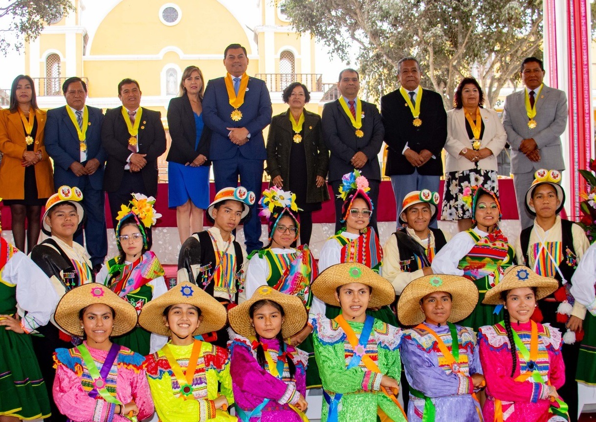 Elencos de danzas de Pachacámac