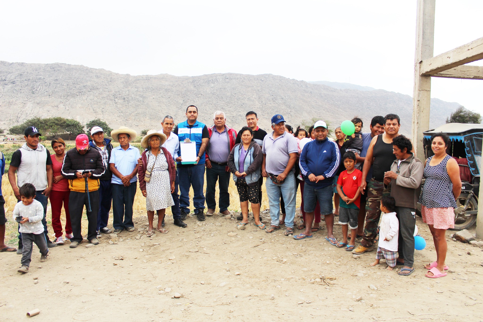 Nuestro alcalde Abog. Juan Castañeda, visitó in situ el sector de Chungalito del C.P. Ciudad de Dios