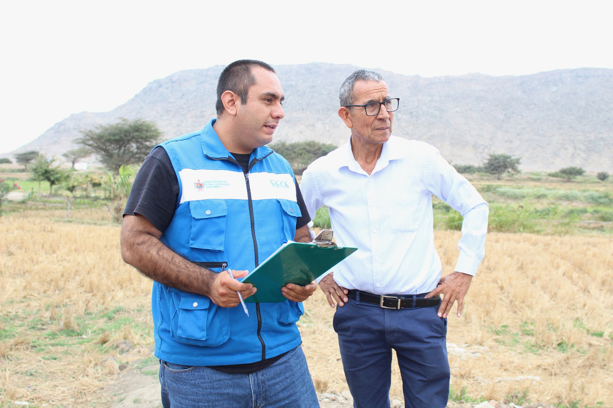 Nuestro alcalde Abog. Juan Castañeda, visitó in situ el sector de Chungalito del C.P. Ciudad de Dios