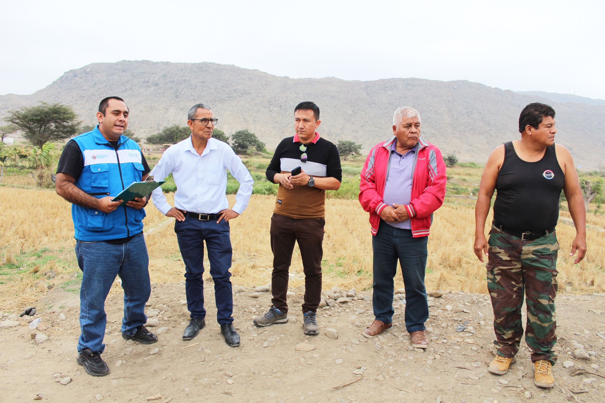 Nuestro alcalde Abog. Juan Castañeda, visitó in situ el sector de Chungalito del C.P. Ciudad de Dios