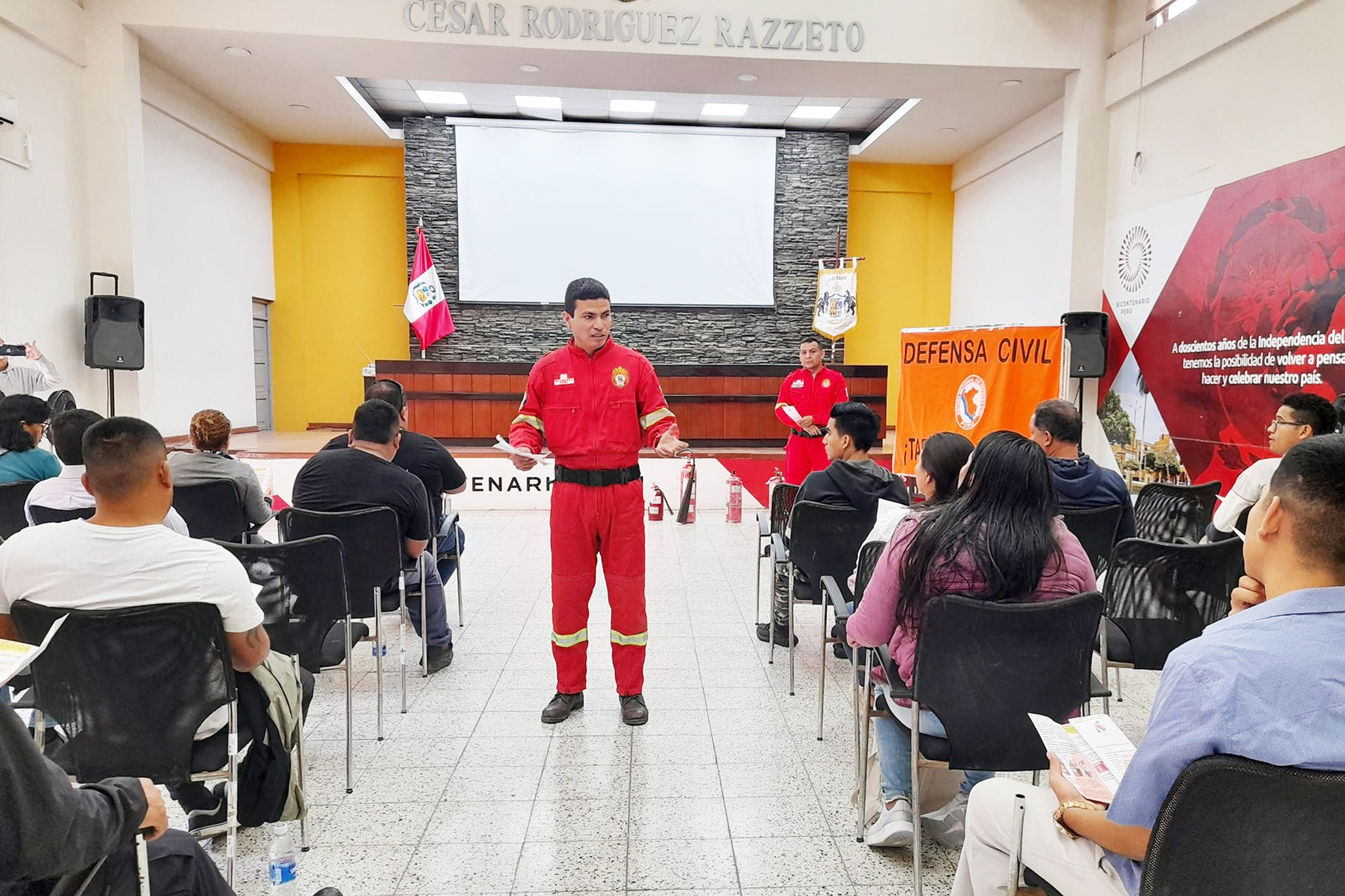 ¡CAPACITACIÓN EN manejo y uso DE EXTINTORES!
