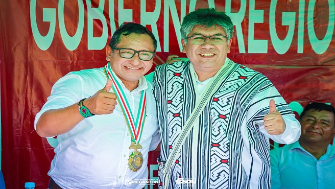 Con presencia del alcalde Esau Rรญos, GORE Cusco y Pluspetrol entregaron equipos biomรฉdicos a la micro red de Salud Camisea