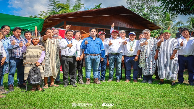 Con presencia del alcalde Esau Rรญos, GORE Cusco y Pluspetrol entregaron equipos biomรฉdicos a la micro red de Salud Camisea