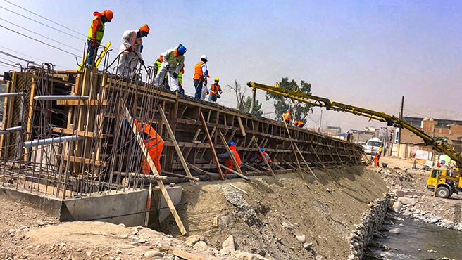 MTC: Puente definitivo Huampaní presenta avance del 61 %