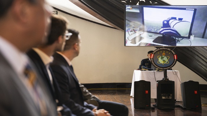 Pilotos de la Fuerza Aérea entrenarán con tecnología de realidad virtual