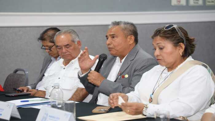 GER. REGIONAL DE DESARROLLO ECONÓMICO, ING. ANTONIO VALDIVIEZO HACIENDO USO DE LA PALABRA