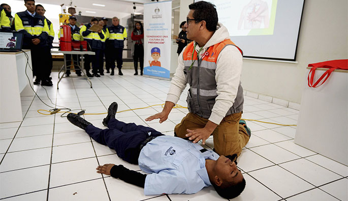 Personal de Serenazgo recibió capacitación de la Defensoría del Pueblo y Gestión del Riesgo de Desastres para potenciar sus conocimientos para las intervenciones durante su servicio.