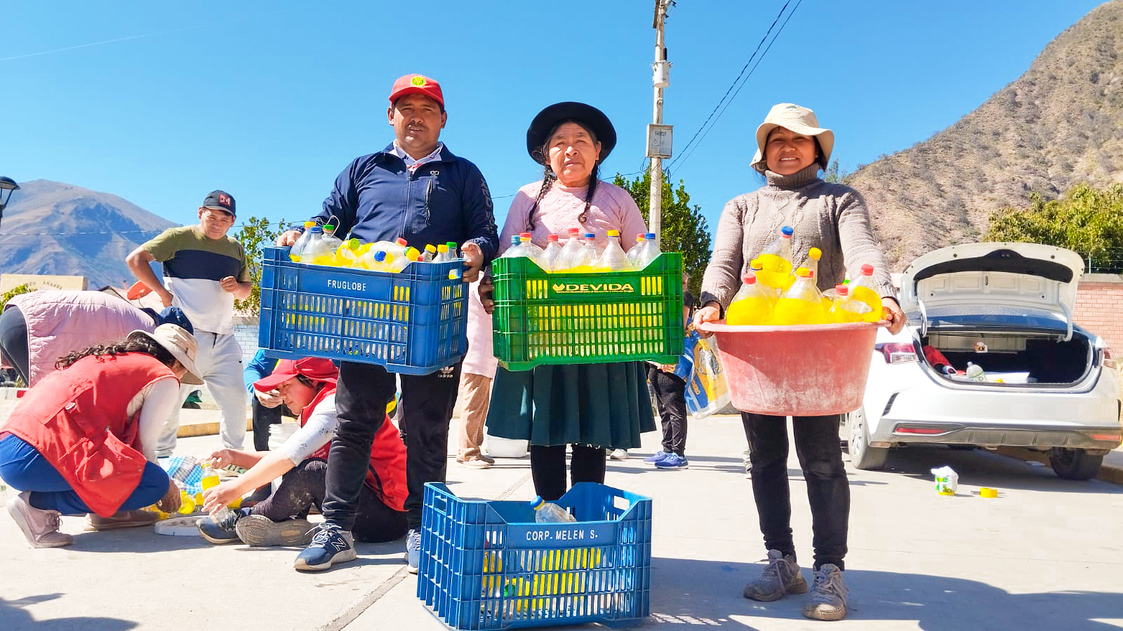 GORE Ayacucho inició campaña contra la mosca de la fruta en Huanta, La Mar, Vilcas Huamán y el VRAE