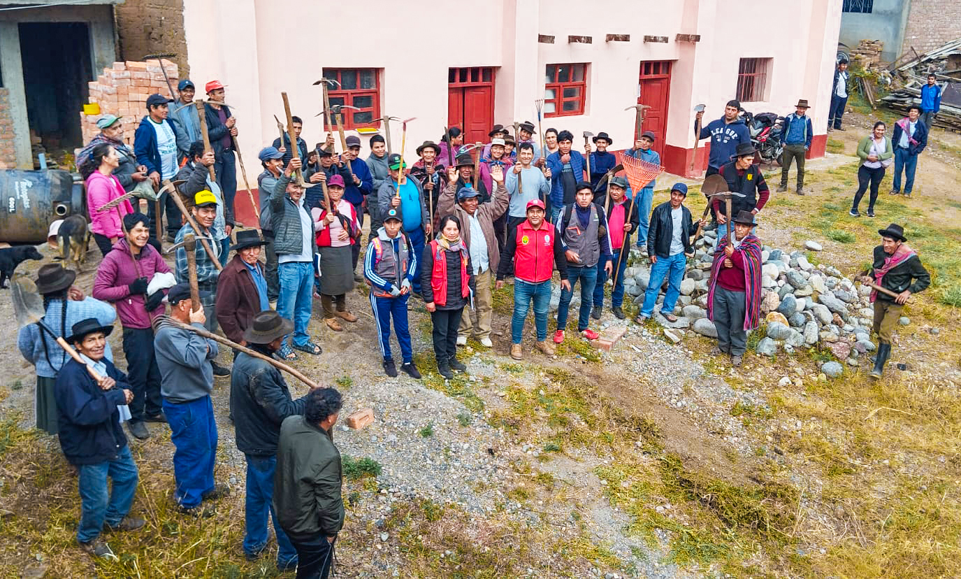 GORE Ayacucho inició campaña contra la mosca de la fruta en Huanta, La Mar, Vilcas Huamán y el VRAE