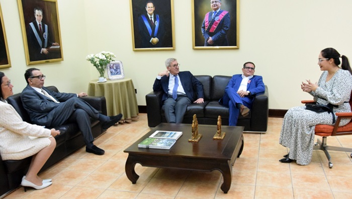 Suscriben convenio