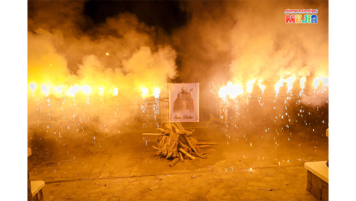 Celebración por el día de San Pedro y San Pablo
