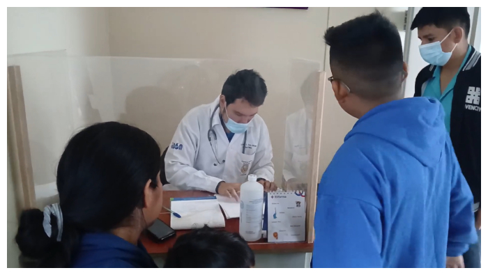 Las madres de familia, enteradas de esta actividad gratuita, madrugaron con sus niños para recibir atención especializada.