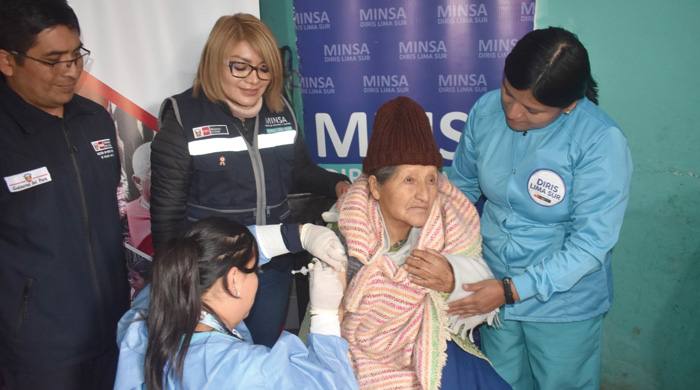 Más de 1,300 atenciones en campaña de salud integral en San Juan de Miraflores