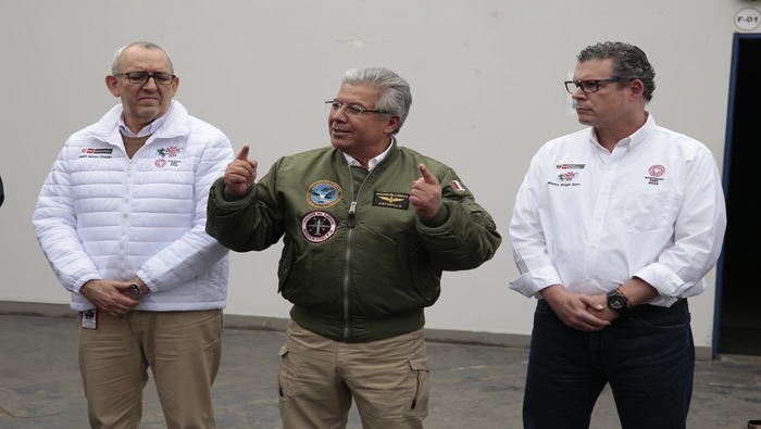 Ministro Astudillo articula esfuerzos con Minedu para cristalizar proyecto del nuevo instituto de las FF.AA.