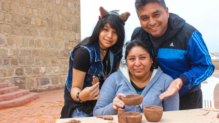 Taller gratuito por Fiestas Patrias: modelado en arcilla de CARAL y teatro de sombras