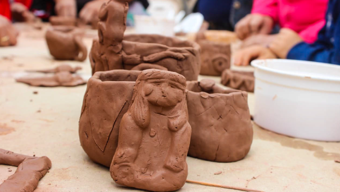 Taller gratuito por Fiestas Patrias: modelado en arcilla de CARAL y teatro de sombras