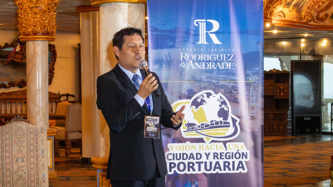Alcalde de Aucallama interviene en conversatorio "Visión Hacia una Ciudad y Región Portuaria"