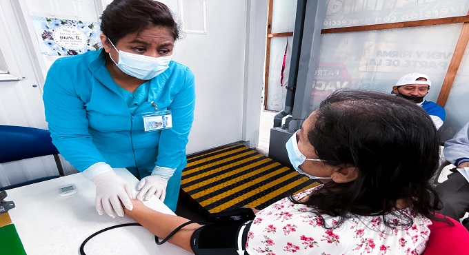 Hospital de Emergencias Grau implementa primera atención sin cita para hipertensos y diabéticos crónicos