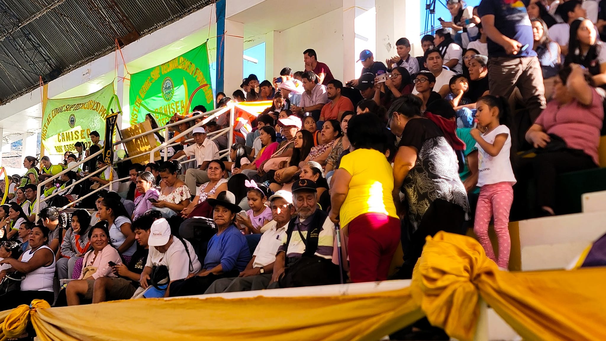 Ganadores del concurso de danza tradicional revalorando las costumbres y tradiciones de nuestra provincia 2024