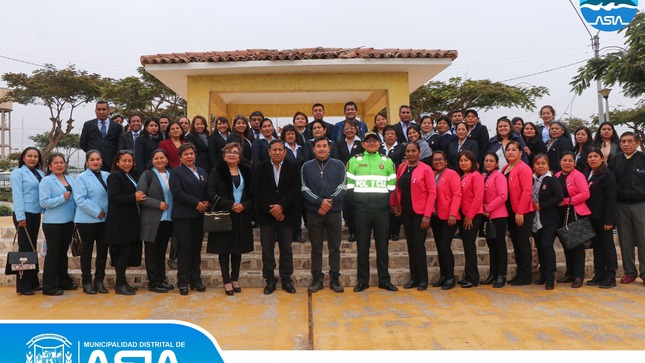 🟦𝗠𝗨𝗡𝗜𝗖𝗜𝗣𝗔𝗟𝗜𝗗𝗔𝗗 𝗗𝗜𝗦𝗧𝗥𝗜𝗧𝗔𝗟 𝗗𝗘 𝗔𝗦𝗜𝗔 𝗔𝗚𝗔𝗦𝗔𝗝𝗢́ 𝗔 𝗟𝗢𝗦 𝗠𝗔𝗘𝗦𝗧𝗥𝗢𝗦 𝗘𝗡 𝗦𝗨 𝗗𝗜́𝗔 👨‍🏫🎊
Por motivo de la Celebración del Día del Maestro, la Municipalidad Distrital de Asia realizó un merecido homenaje a más de 200 maestros y maestras de las diferentes instituciones públicas y privadas de nuestro Distrito, por la encomiable labor que realizan día a día, en educar a nuestros niños y jóvenes.