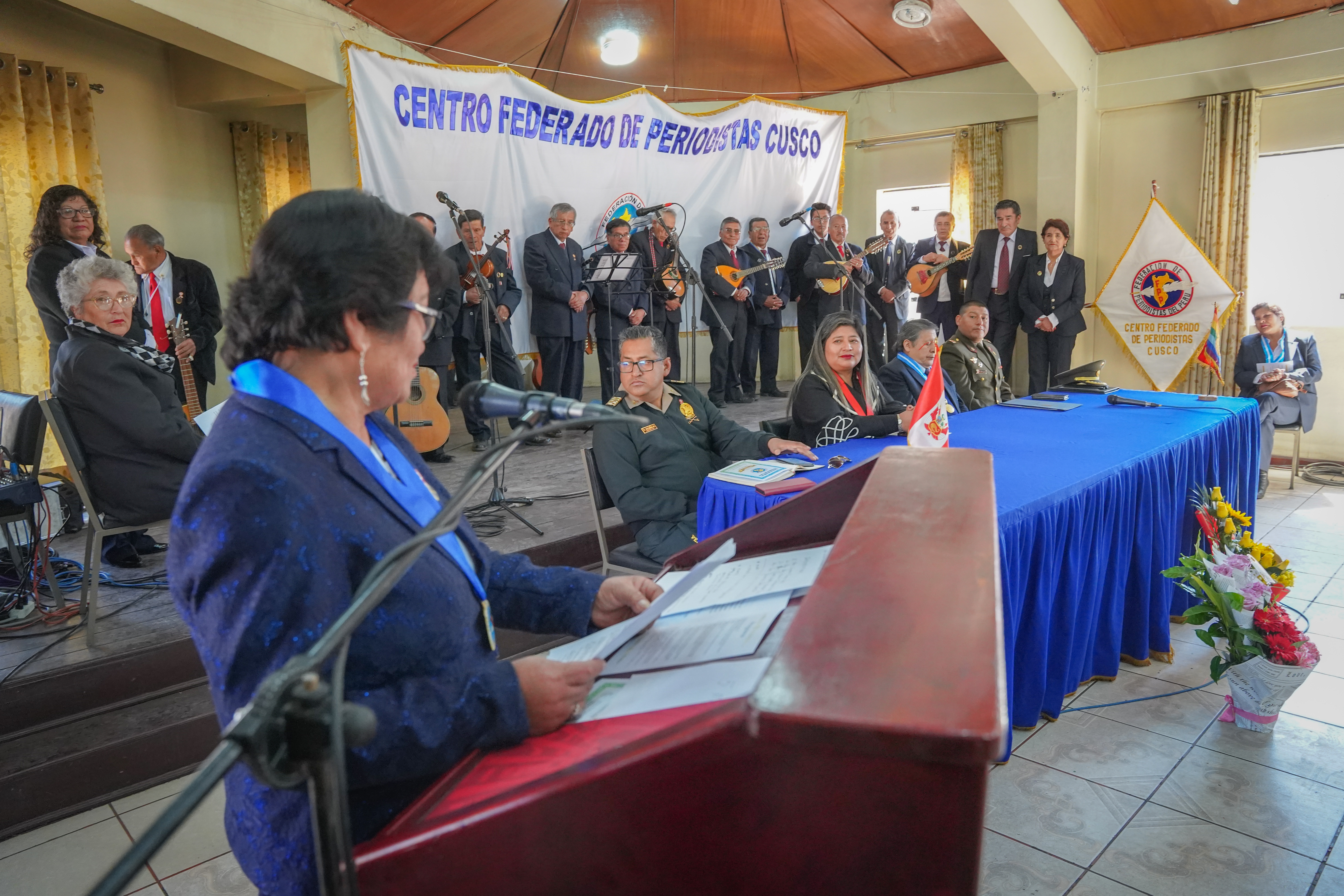 Presidneta de la Corte de Cusco asistió a la Ceremonia por el LXXII Aniversario del Centro Federado de Periodistas de Cusco