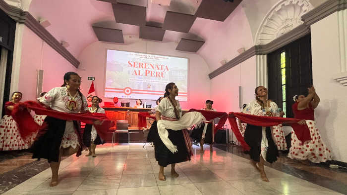 Consulado peruano en Sevilla celebra Fiestas Patrias con “Serenata al Perú”