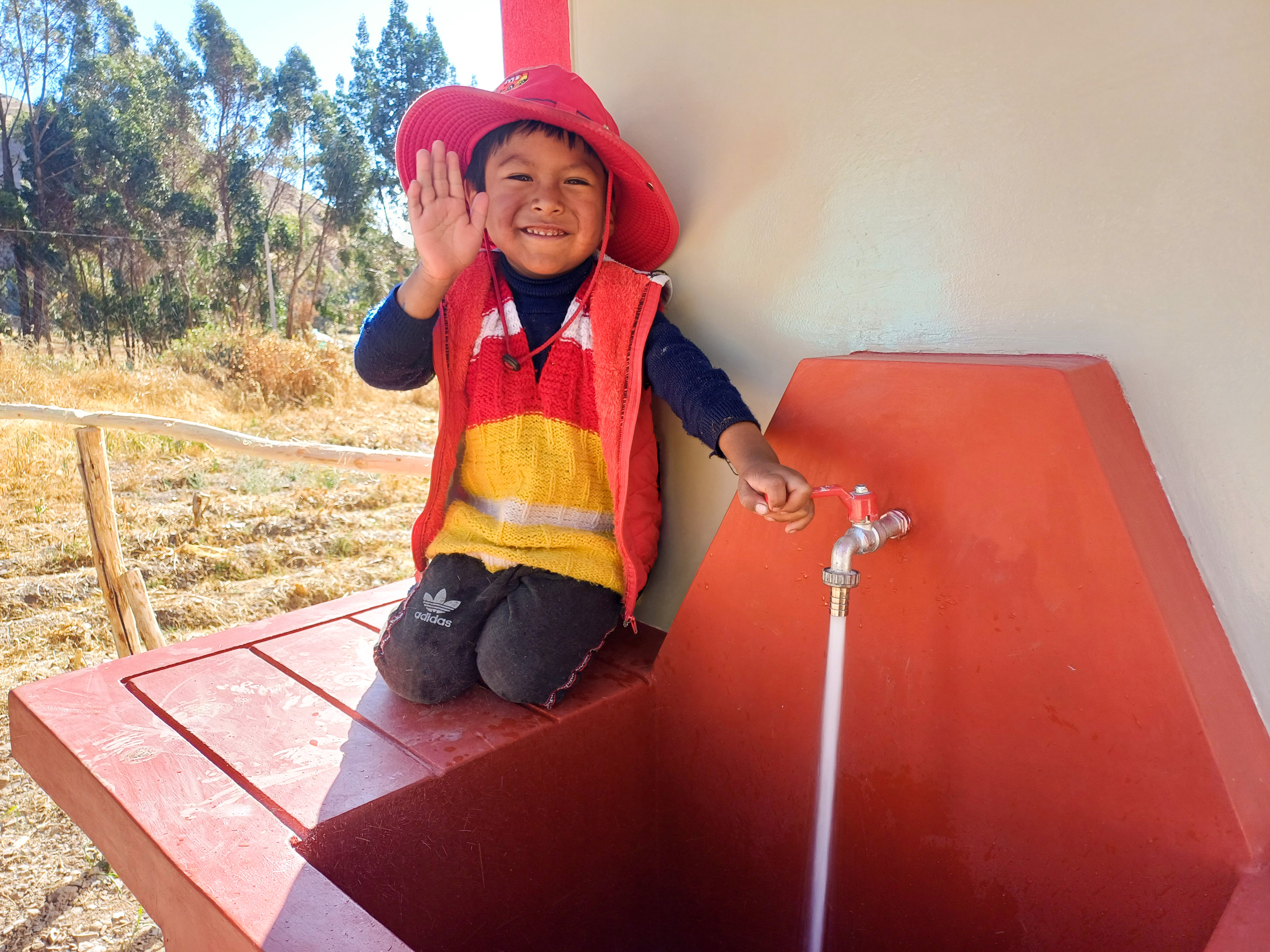 Agua Potable Y Saneamiento Básico Integral En Orosccocha Alta, Baja Y Upina En La Provincia De Canchis Es Una Realidad