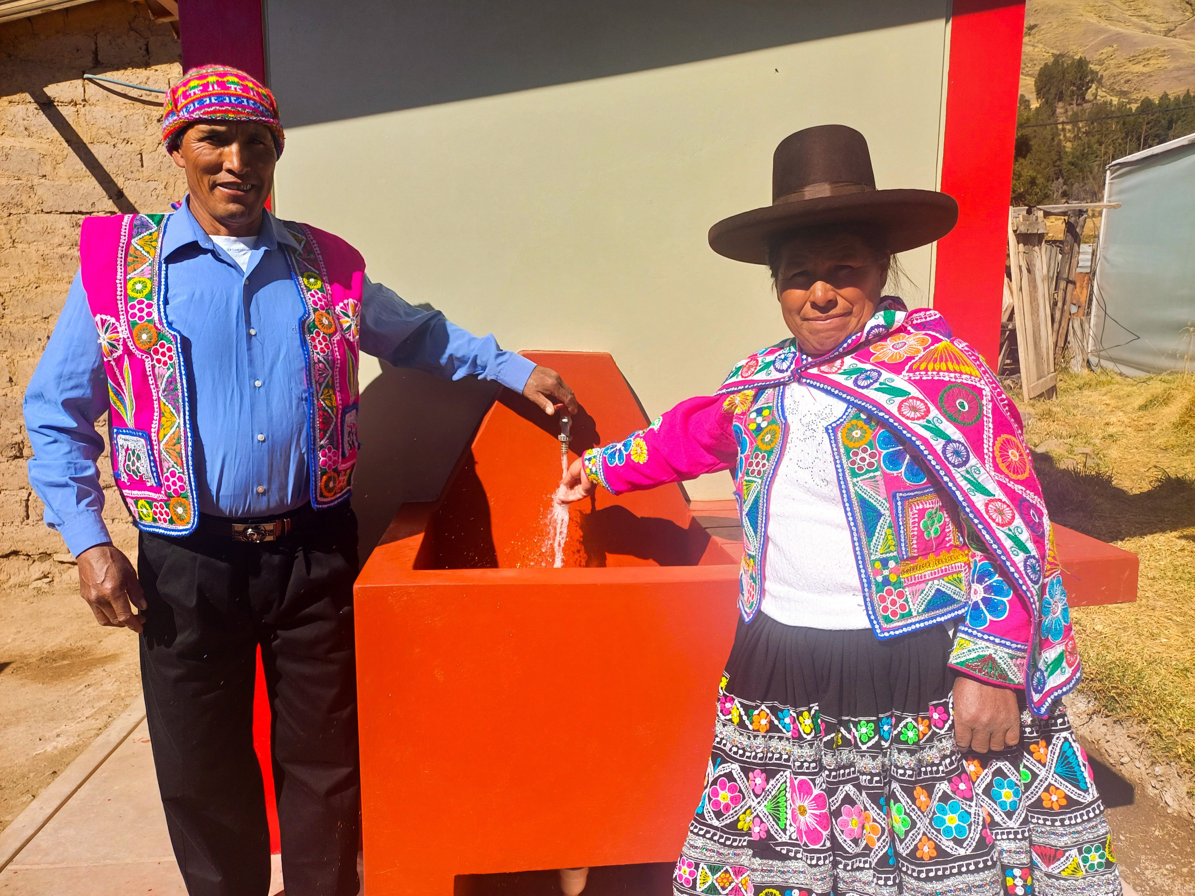 Agua Potable Y Saneamiento Básico Integral En Orosccocha Alta, Baja Y Upina En La Provincia De Canchis Es Una Realidad