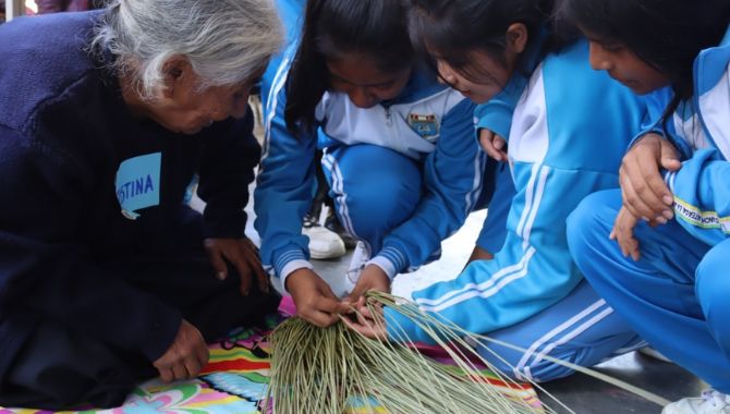 II Trasmisión intergeneracional de saberes productivos 