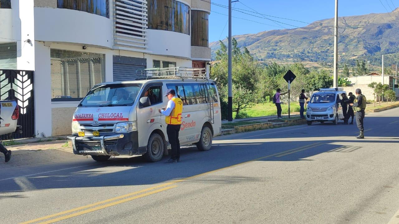 se llevó a cabo un operativo conjunto entre la Policía Nacional del Perú y la Municipalidad Provincial de Cajabamba