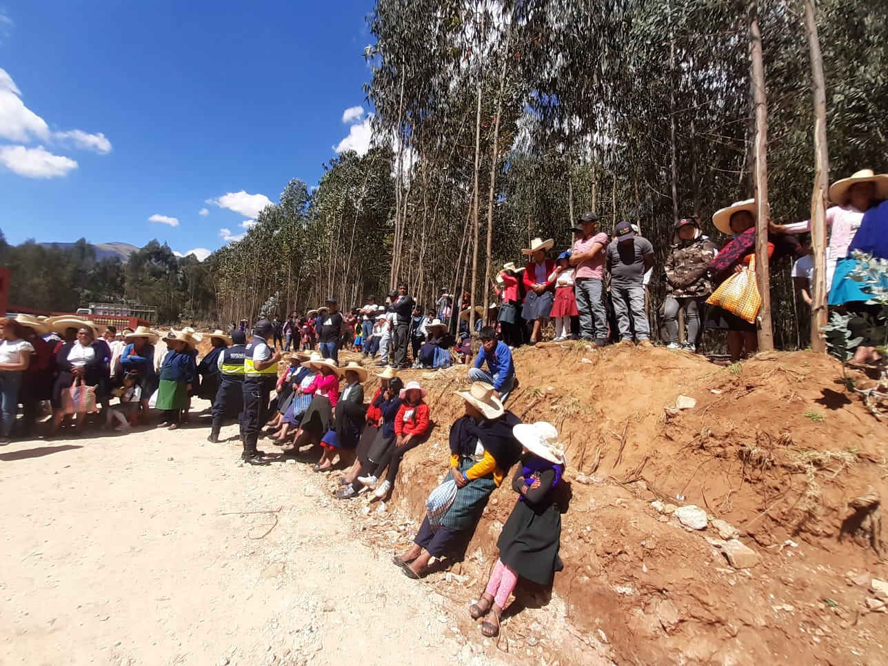 Se inauguró el polideportivo de Chanshapamba