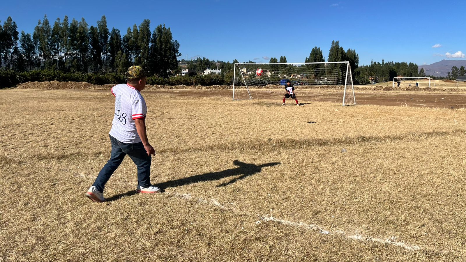 Entregaron implementos deportivos