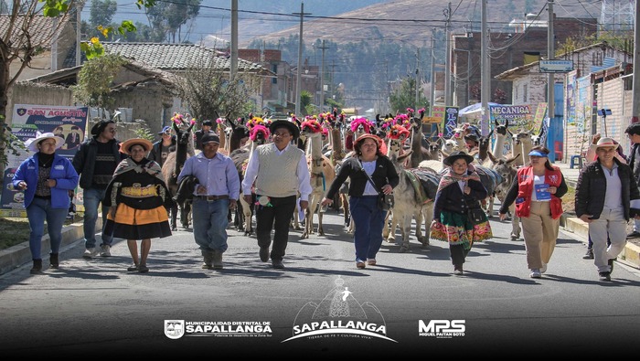 Población participa del Tradicional Trueque Sapallanguino