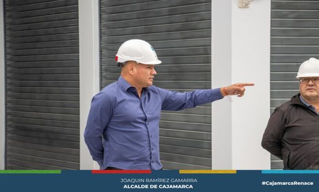 El alcalde provincial, Joaquin Ramírez Gamarra, supervisó los últimos detalles para la próxima inauguración y puesta en funcionamiento del 𝐌𝐄𝐑𝐂𝐀𝐃𝐎 𝐙𝐎𝐍𝐀𝐋 𝐒𝐔𝐑.